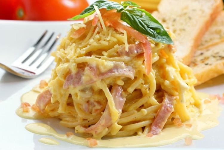 Паста карбонара с плавленым сыром