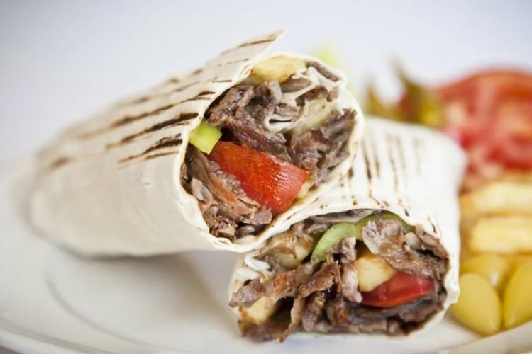 Донер кебаб с плавленым сыром