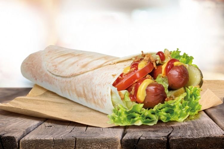 Донер кебаб с копчеными колбасками