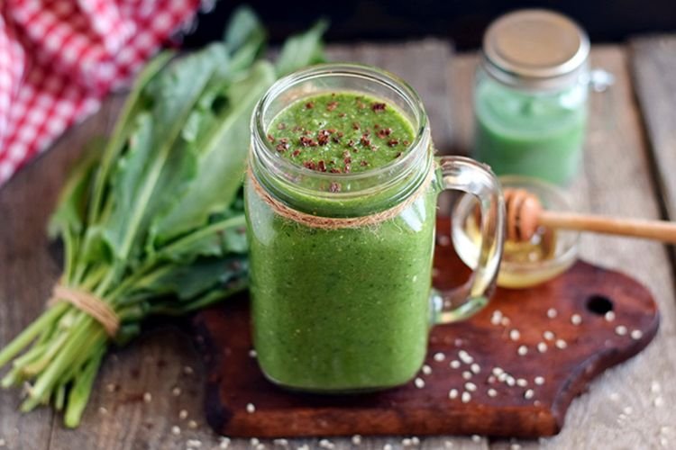 Смузи из щавеля и зелени