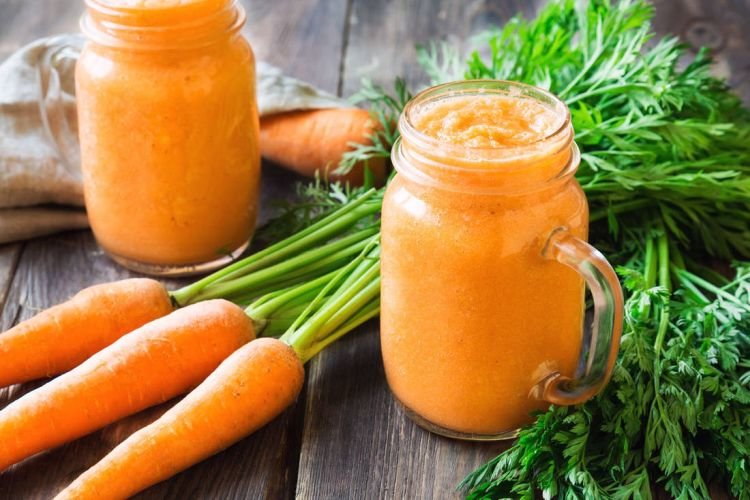 Смузи с бананом и морковью