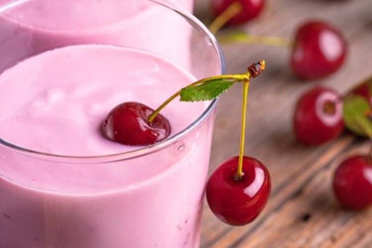 Протеиновый коктейль с вишней