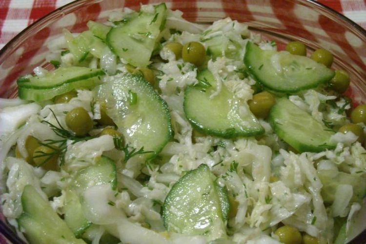 Быстрый салат из пекинской капусты