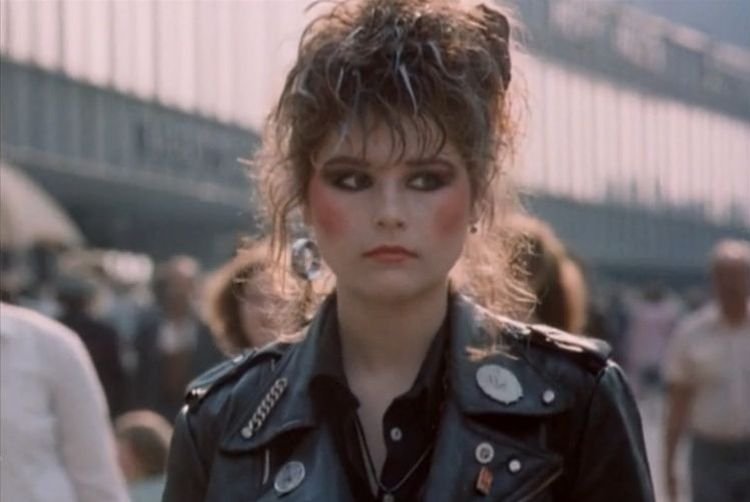 Авария – дочь мента (1989)