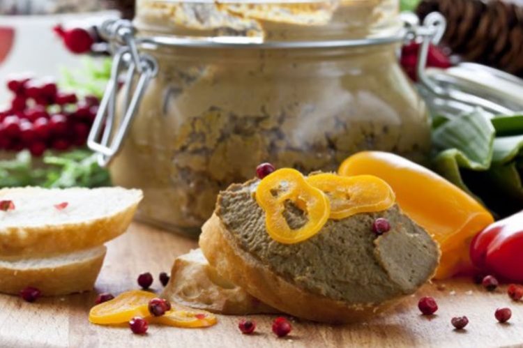 Паштет из говяжьей печени с запеченными овощами