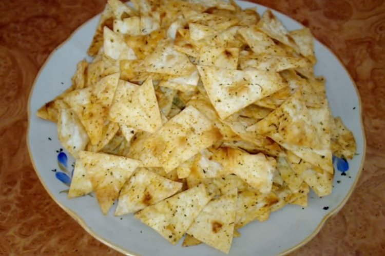 Чипсы из лаваша в микроволновке