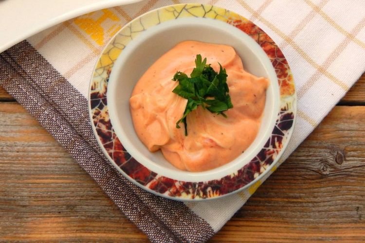 Соус для пиццы из кетчупа и майонеза