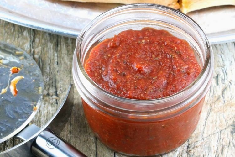 Острый соус для пиццы