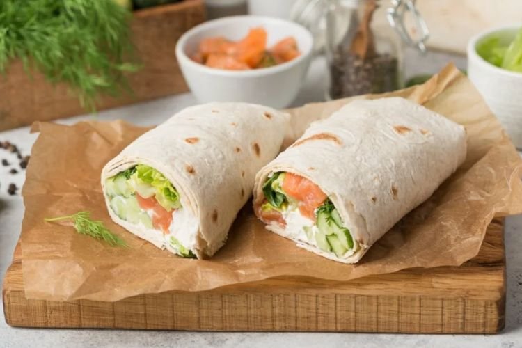 Тортилья с лососем