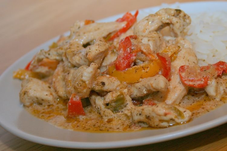 Фрикасе с курицей и овощами