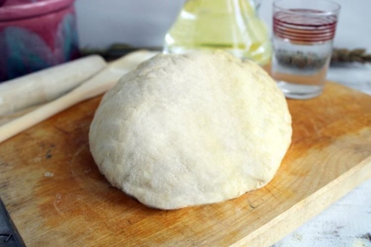 Тесто для чебуреков с яйцом