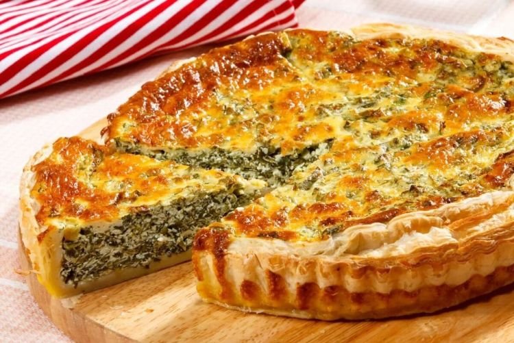 С соленым творогом и зеленью