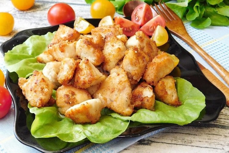 Жареная куриная грудка кусочками