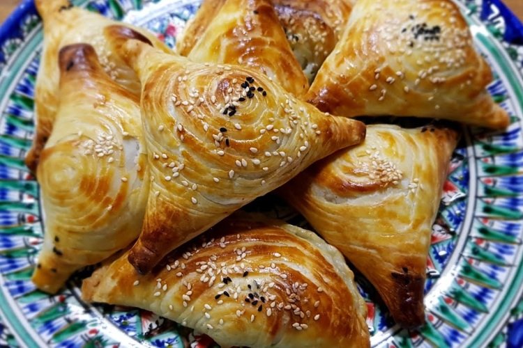 Самса с картошкой и луком