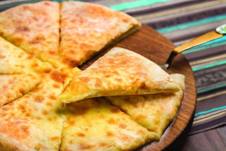 Хачапури с сулугуни на сковороде