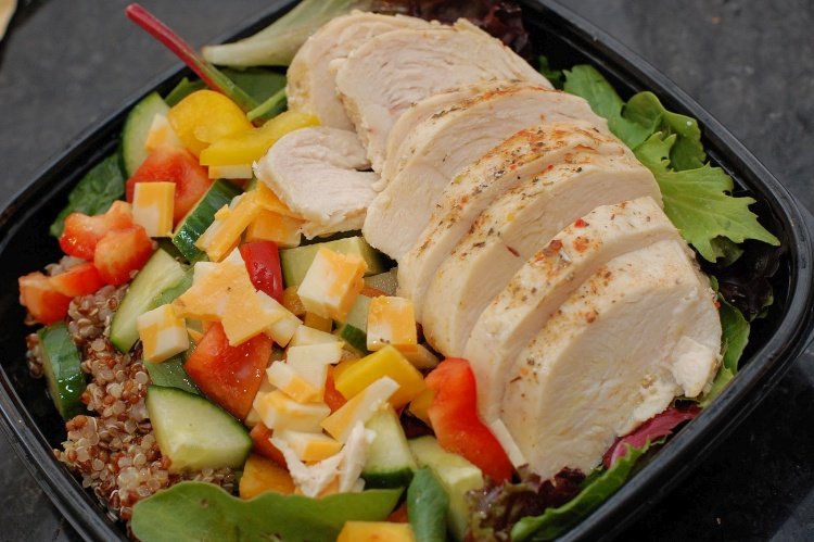 Нежная куриная грудка на пару