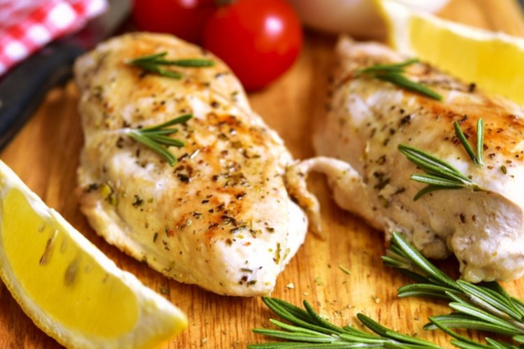 Куриная грудка в майонезе