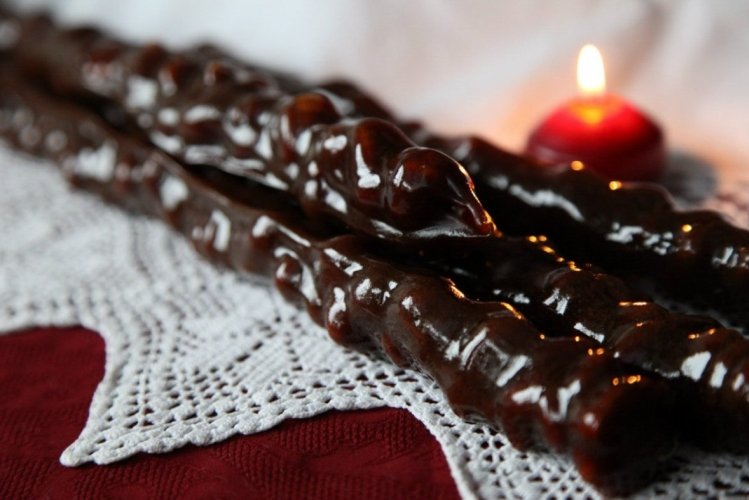 Чурчхела с миндалем в духовке