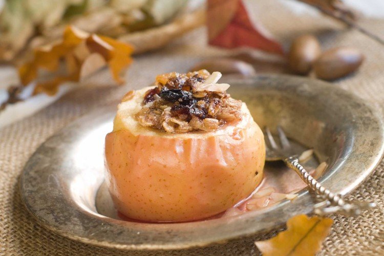 Запеченные яблоки с начинкой