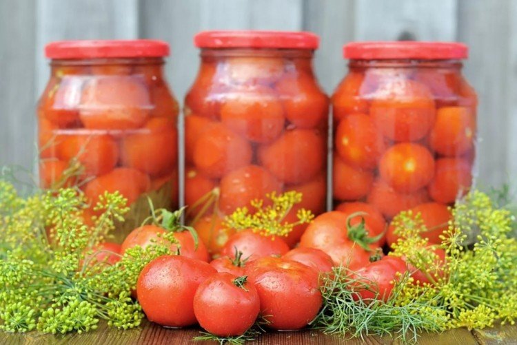 Помидоры с корицей и гвоздикой