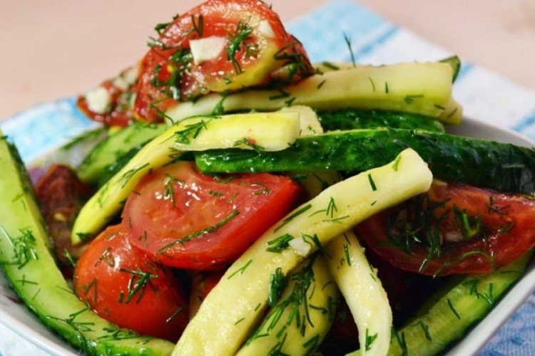 Огурцы с помидорами по-корейски на зиму