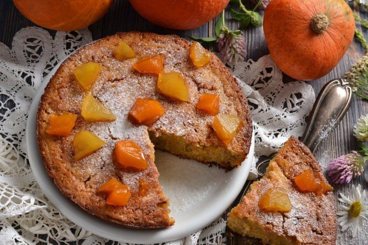 Пирог из сырой тыквы