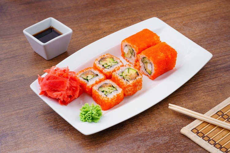 Роллы Калифорния с лососем