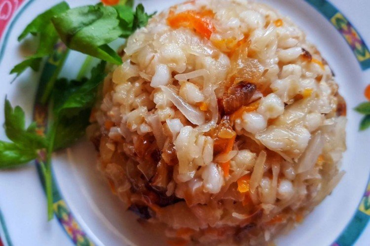 Перловка с капустой в мультиварке