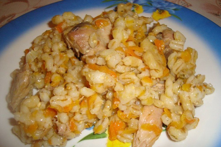 Перловка с курицей в мультиварке