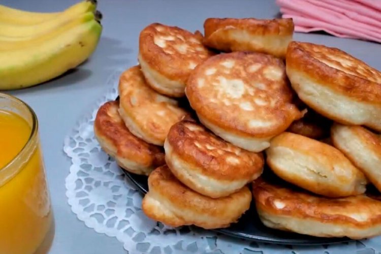 Банановые оладьи на йогурте