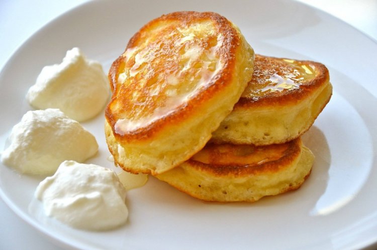 Банановые оладьи на молоке