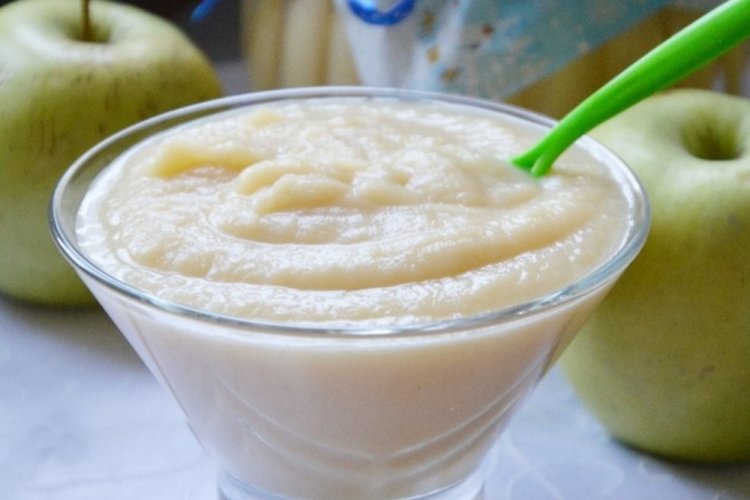 Яблочное пюре «Неженка» со сгущенкой в мультиварке