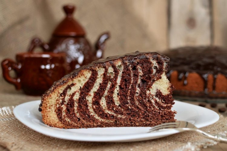 Пирог «Зебра» на кефире