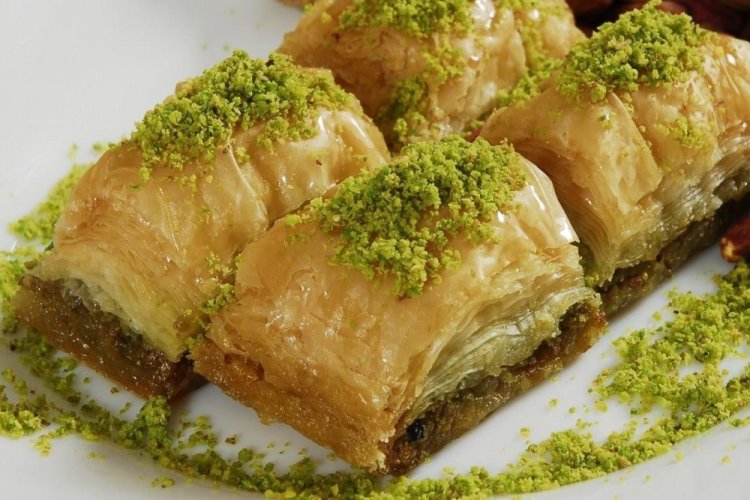 Пахлава с фисташками