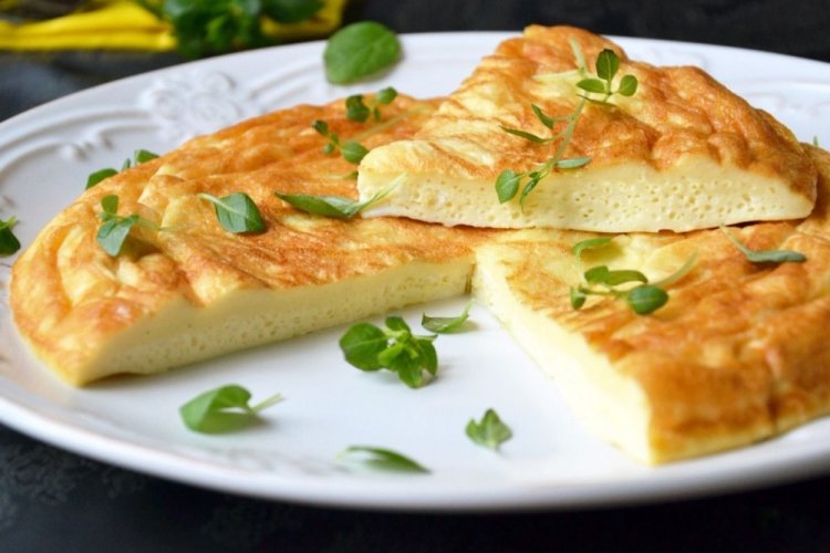 Омлет без молока в мультиварке