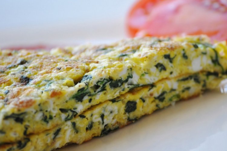 Омлет с зеленью в мультиварке