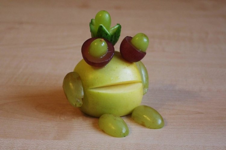 Поделки из яблок - фото