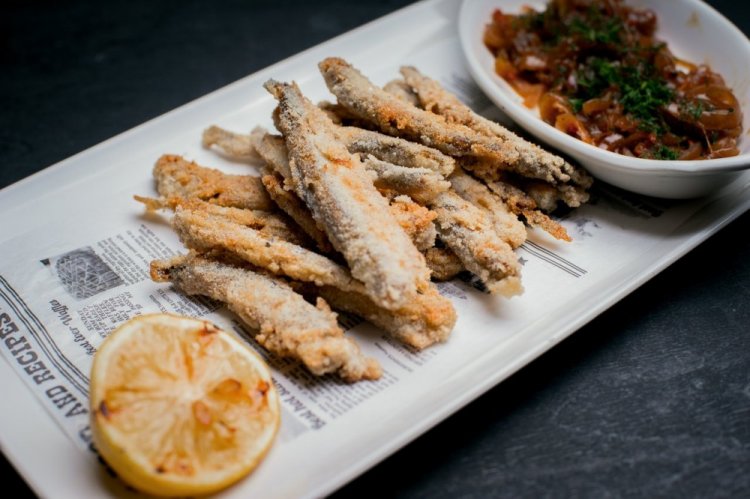 Мойва с манкой в духовке