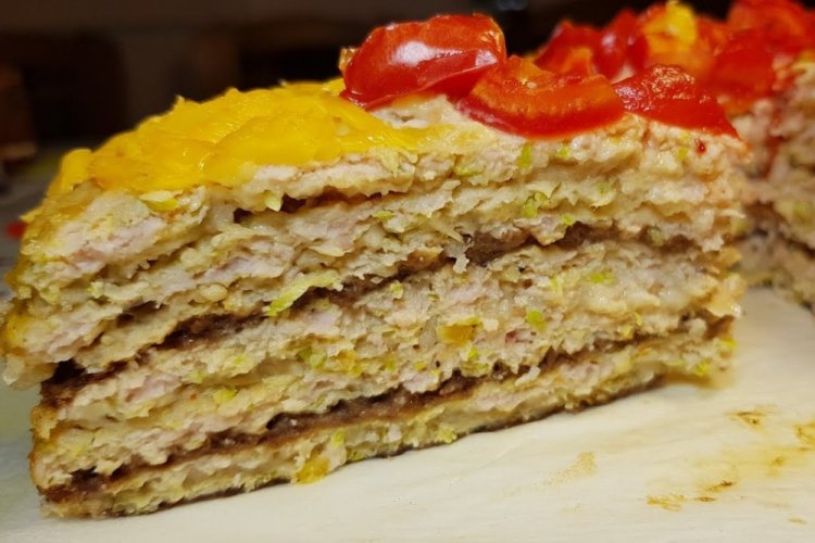 Пирог с мясом и щавелем