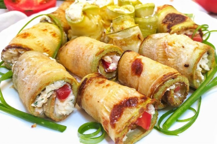 Рулетики из кабачков с помидорами и базиликом