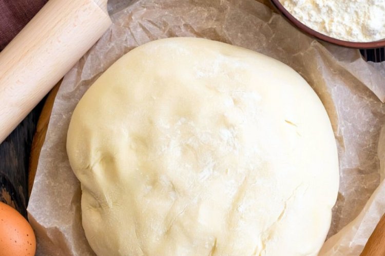 Тесто для пирожков на кислом молоке