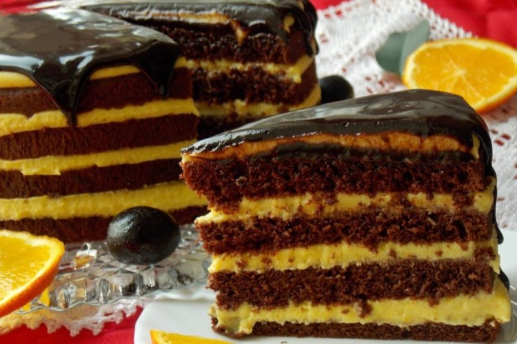 Шоколадный торт с апельсиновым кремом