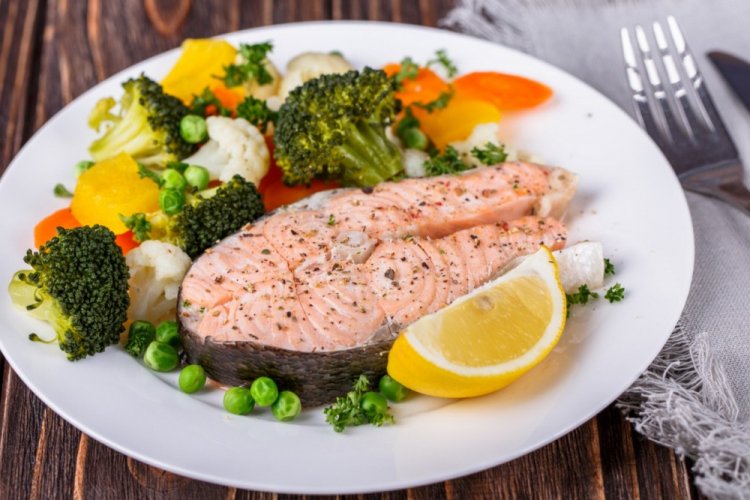 Стейк из семги на пару