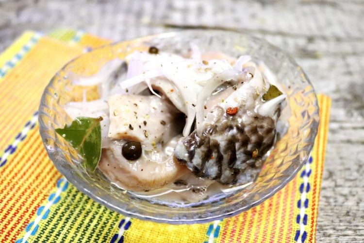 Маринованный карась