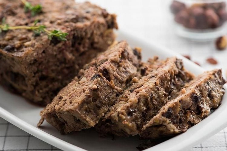 Террин из свинины с сухофруктами