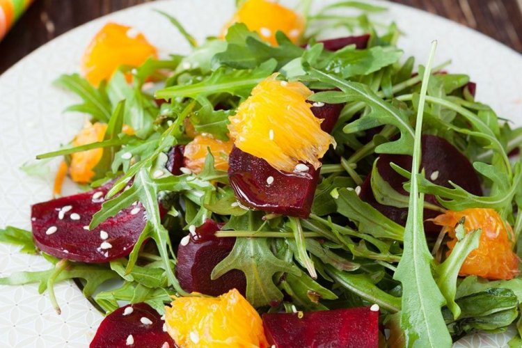 Салат со свеклой и мандаринами