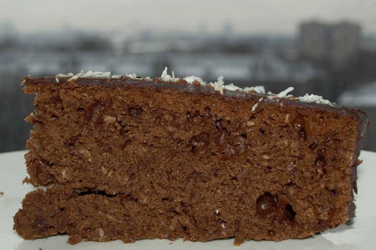Шоколадный пирог с кокосовой стружкой