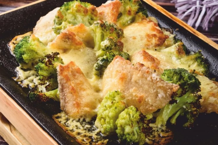 Окунь с цветной капустой и брокколи в духовке