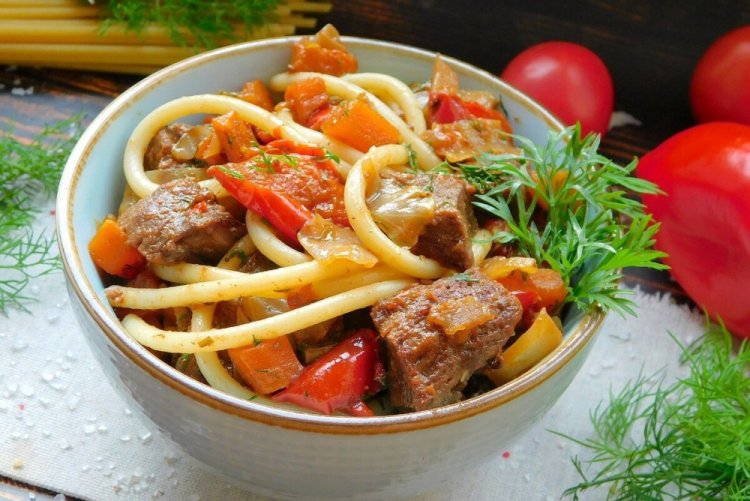 Жареный лагман из говядины