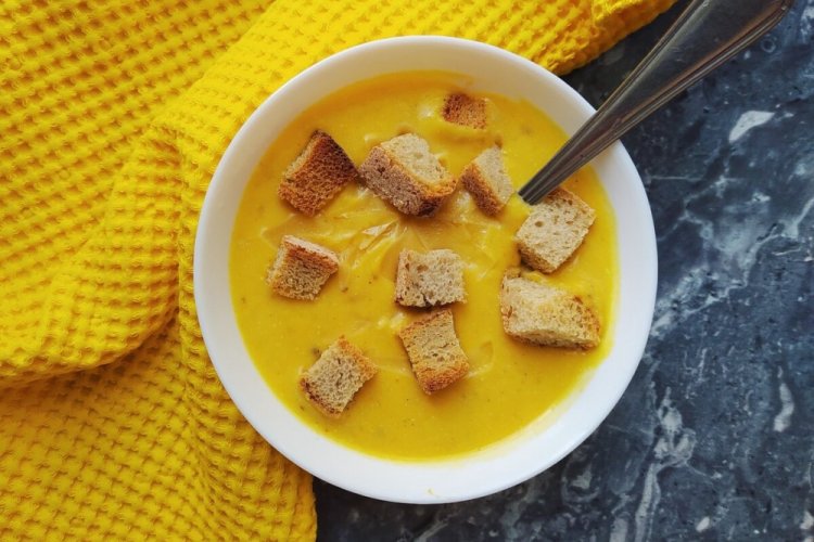 Суп-пюре из тыквы с чечевицей